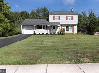 15 Walden Way, Chalfont, PA