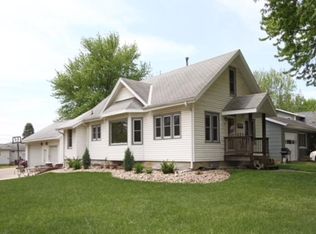 901 4th St, Milford, NE 68405