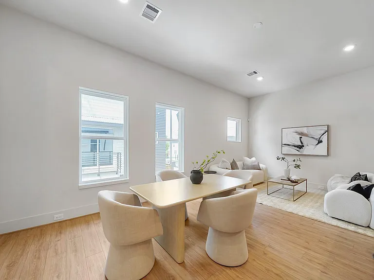 861 Rachel St #E — Photo 9
