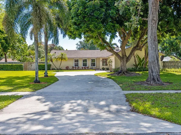 240 Sulky Way, Wellington, FL 33414