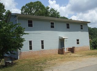 211 Collins Dr, Wittensville, KY 41274
