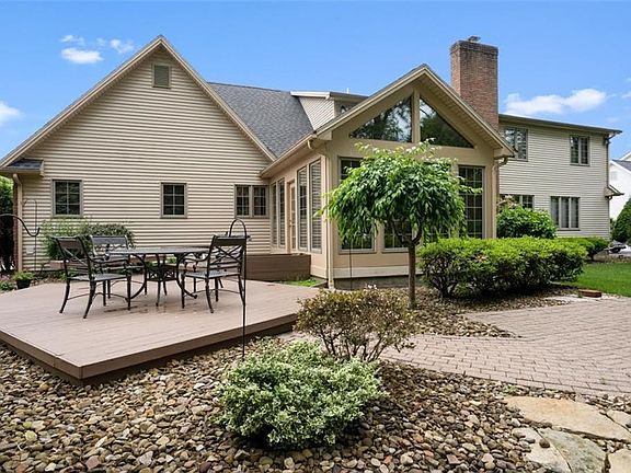 3rd image of 1625 Brittainy Oaks Trl NE
