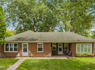 15550 Foch St, Livonia, MI 48154
