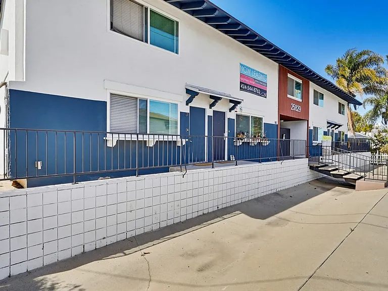 25829 Viana — Photo 8