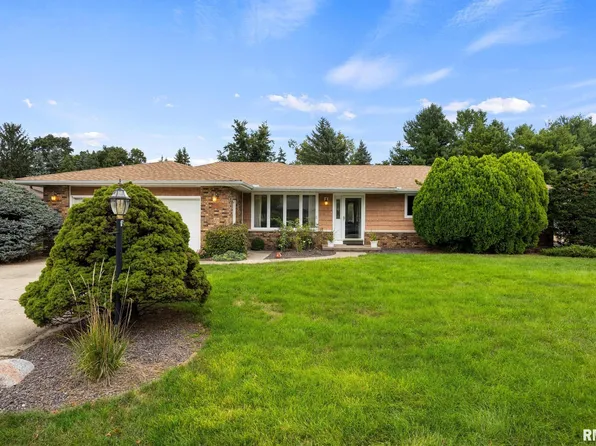 1140 Brentwood Rd, Morton, IL 61550