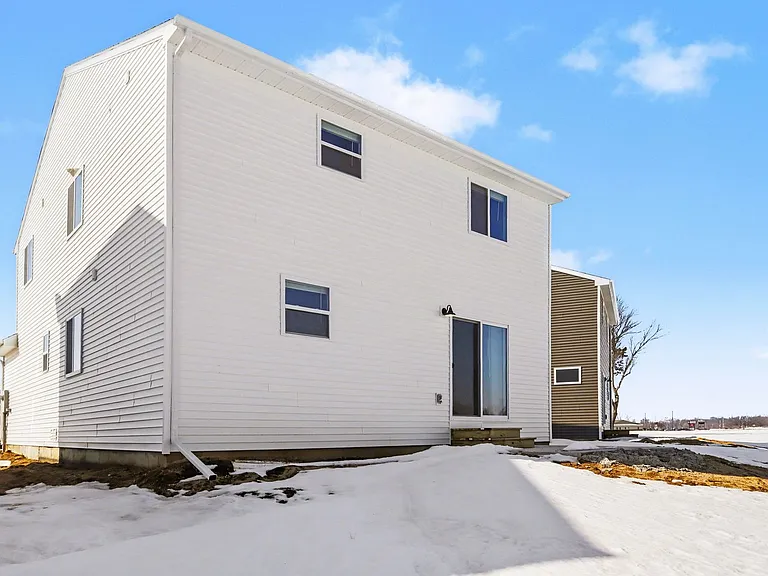 667 Bush Blvd — Photo 24