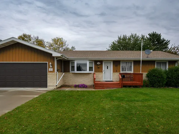 402 Tulsa Dr, Bismarck, ND 58504