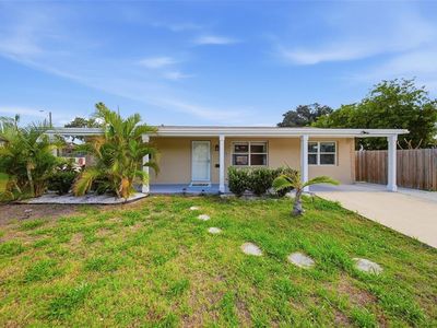 1565 Connecticut Ave NE, Saint Petersburg, FL, 33703