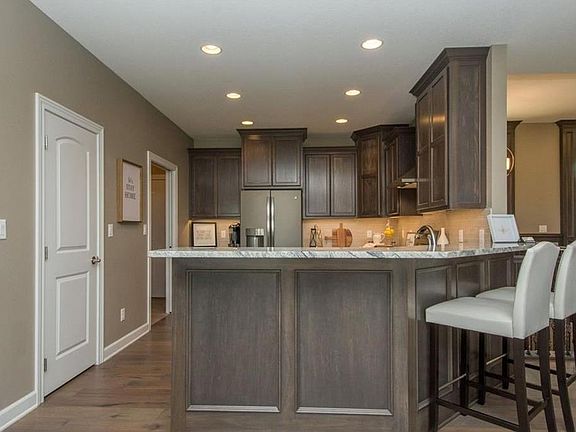 5th image of 3138 Fieldstone Ct SE