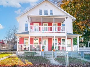 9 Washington Ave, Holyoke, MA 01040