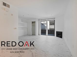8811 Burton Way APT 216, Los Angeles, CA 90048
