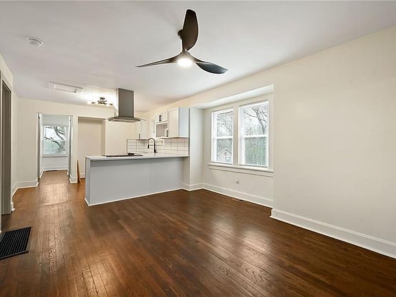4th image of 108 N Ditzler Ave