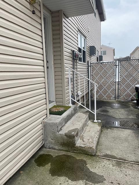 1st image of 98 Logan Ave #1