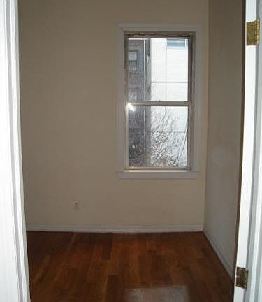 5th image of 163 E 36th St #4D@