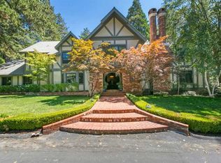 27818 Peninsula Dr N, Lake Arrowhead, CA 92352