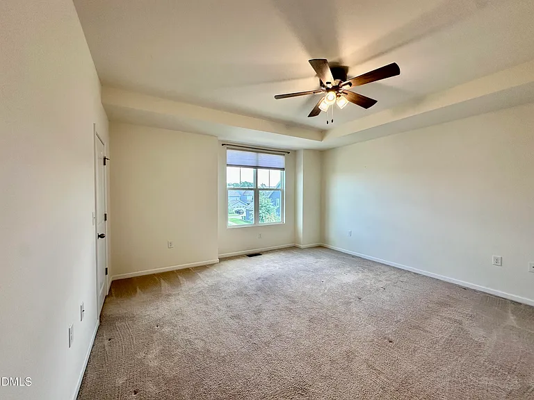 304 Skymont Dr — Photo 24