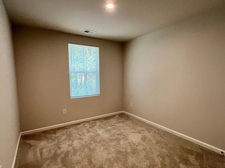 243 Christiana Ln #B — Photo 40