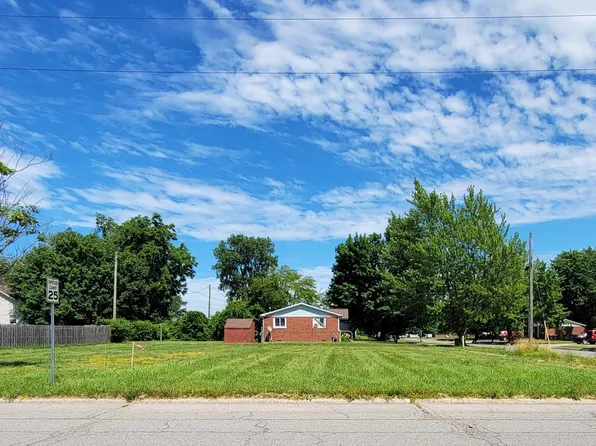 963 Indiana Ave, South Haven, MI 49090