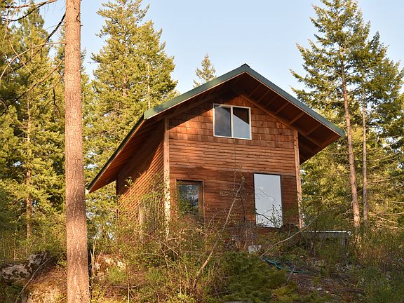 Studio cabin