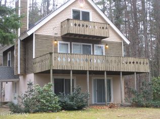 38 Chatel St, Lake Luzerne, NY 12846