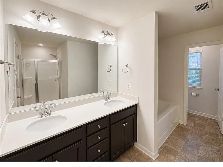 3432 Castleberry Village Cir — Photo 11