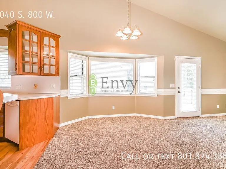 1040 S 800 W — Photo 10