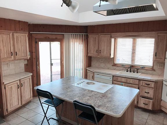 2nd image of 11 Sussex Ln