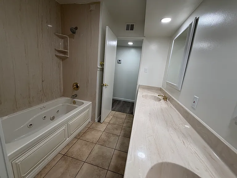 246 W Drummond Ave #A — Photo 5