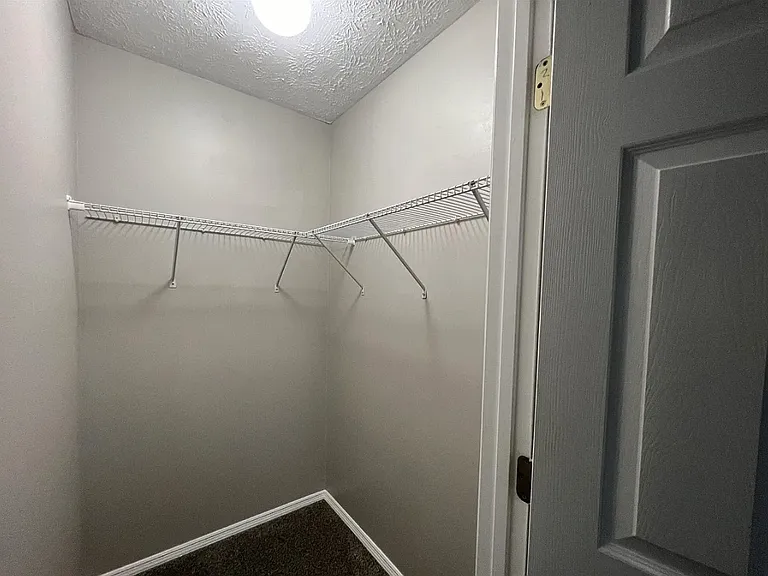 1013 Ashley Michelle Ct — Photo 19