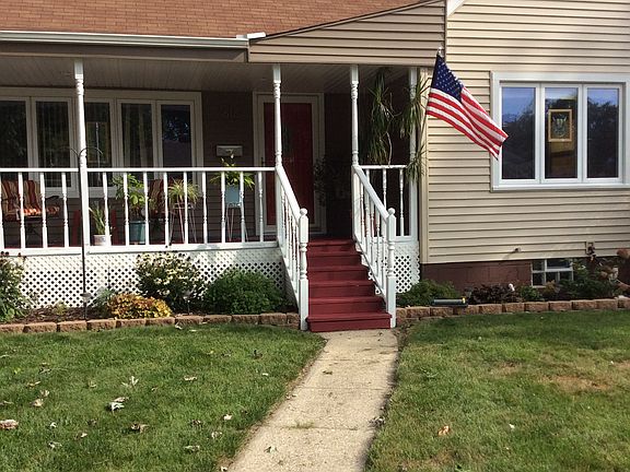 You will love this cape cod.