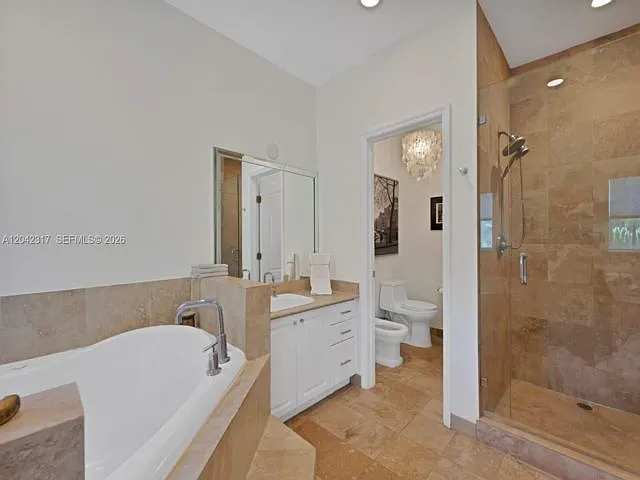 3 bed, 2.5 bath, $6,500 — Photo 3