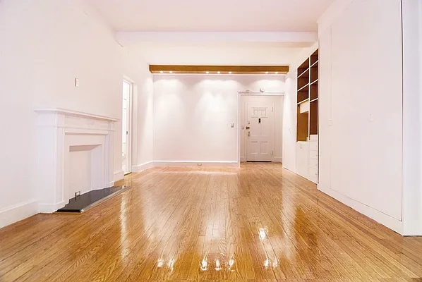 Rented by WAM Partners - William Moses Co. | media 3