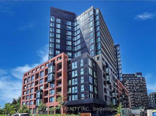 8 Tippett Rd #808, Toronto, ON M3H 2V2