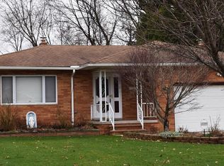 1971 Chelford Rd, Richmond Heights, OH 44143