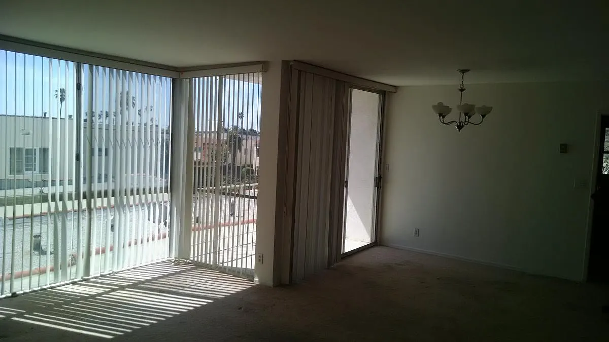 2 bed, 1200 sqft, $4,350 — Photo 4