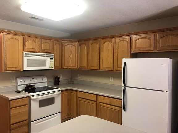 3rd image of 9156 Trentville Way