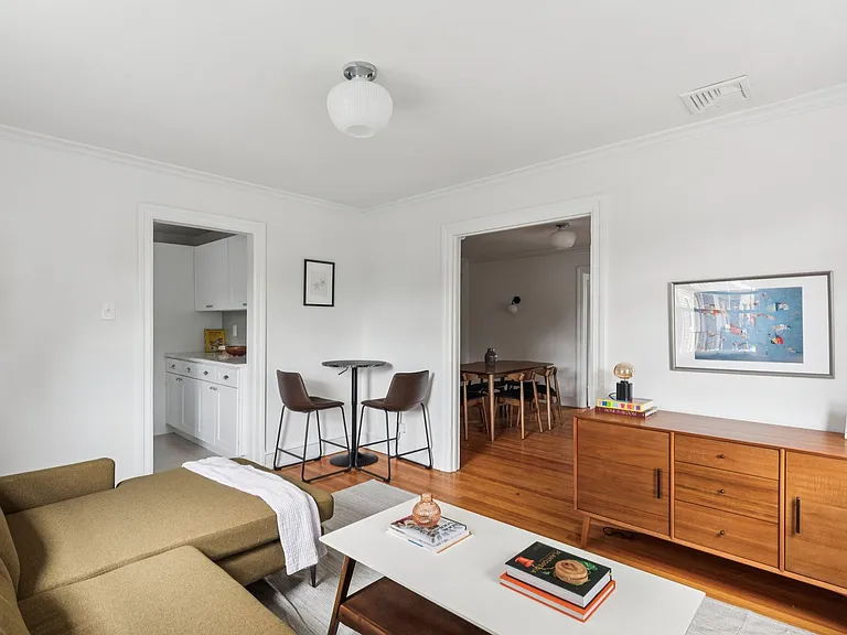 Greenwood Terrace — Photo 13