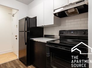 441 W Barry Ave APT 428, Chicago, IL 60657