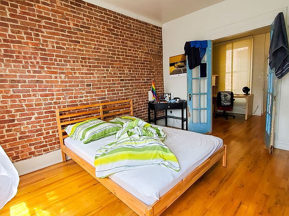 2nd image of 53 W 111th St #5