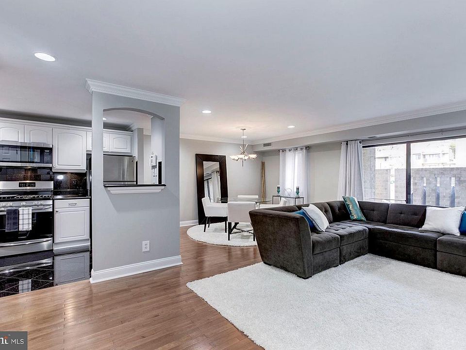 1st image of 20 Monroe St APT 101