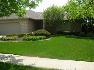 10111 Lancaster Dr, Mokena, IL 60448