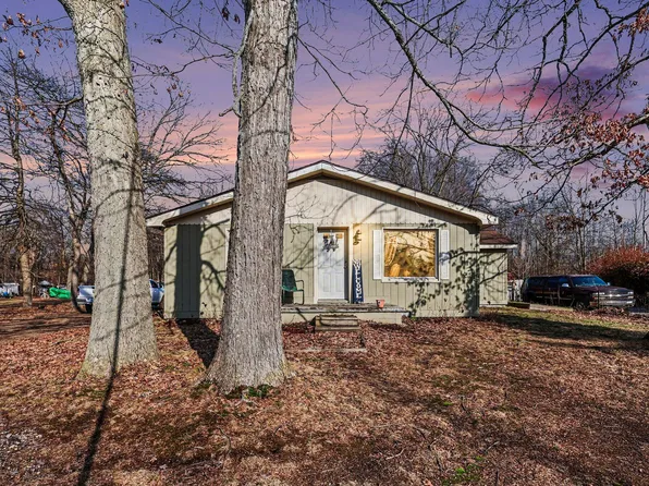 1460 S Mill Iron Rd, Muskegon, MI 49442