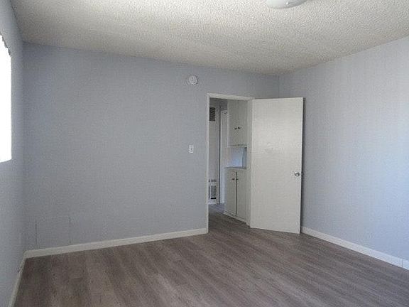 5th image of 4663 Rosewood Ave APT 9