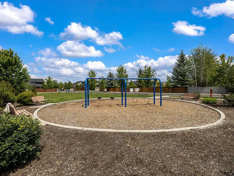 21154 Darnel Ave — Photo 37