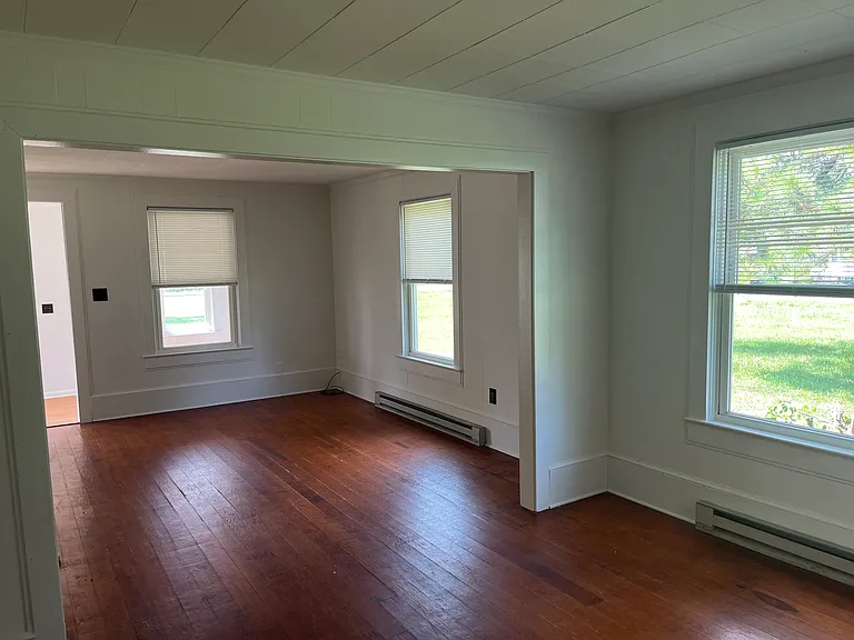 12191 Somerset Ave — Photo 7