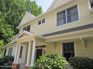 17 Adams Way, Shrewsbury, NJ 07702