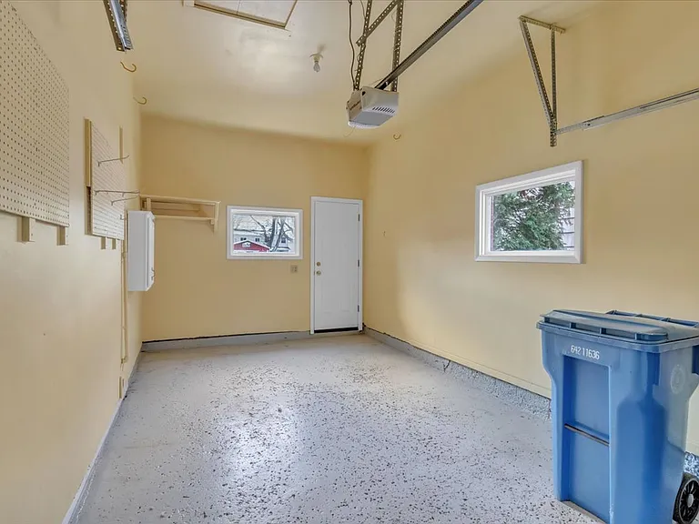 116 Segsbury Rd — Photo 18