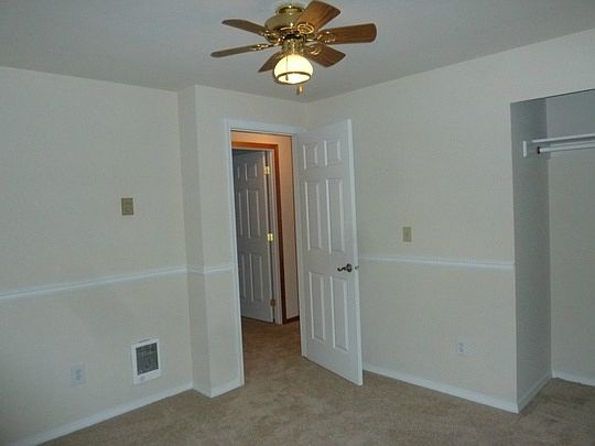 3rd image of 5118 123rd Pl NE