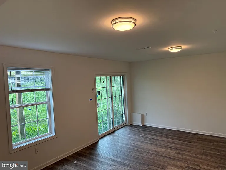 326 Avon Dr — Photo 5