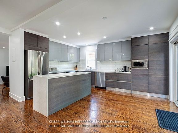 5th image of 42 High Park Blvd